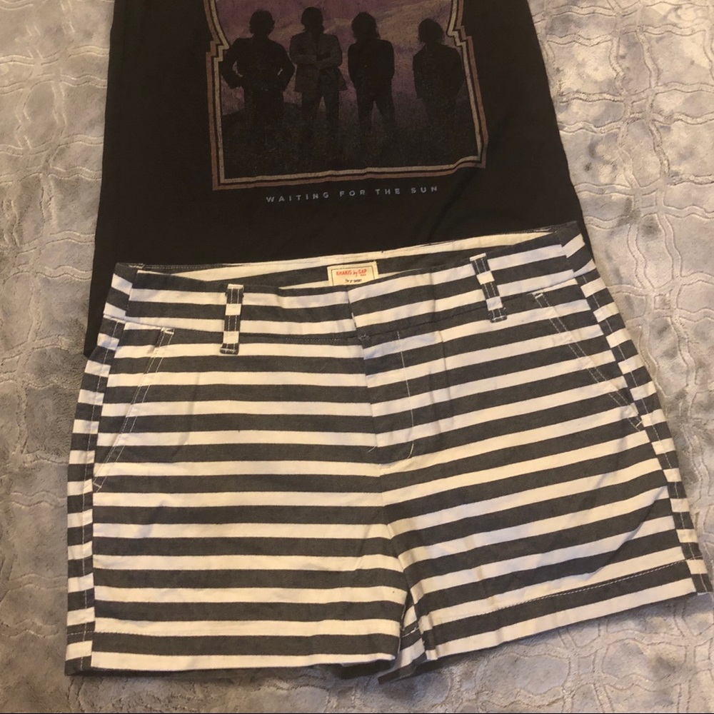 Gap Khaki shorts